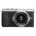 Цифровой фотоаппарат Fujifilm FinePix X70, серебро Цифровой фотоаппарат Fujifilm FinePix X70, серебро
