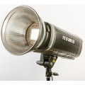 Светодиодный осветитель FST EF-200R Sun Light 5500K с пультом ДУ