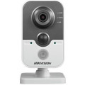 IP-камера Hikvision DS-2CD2422FWD-IW 4-4мм цветная IP-камера Hikvision DS-2CD2422FWD-IW 4-4мм цветная
