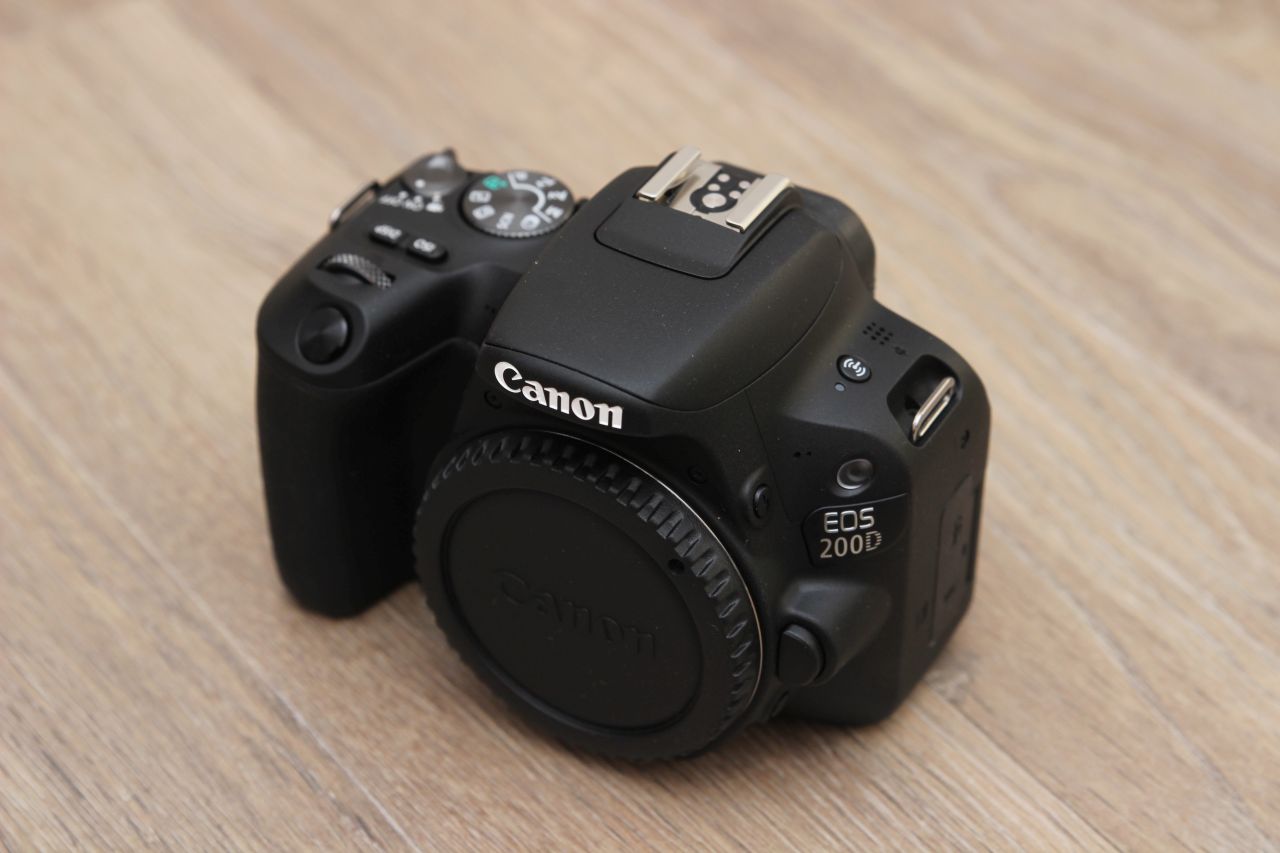 Обзор фотоаппарата Canon EOS 200D: хорош, но не идеален