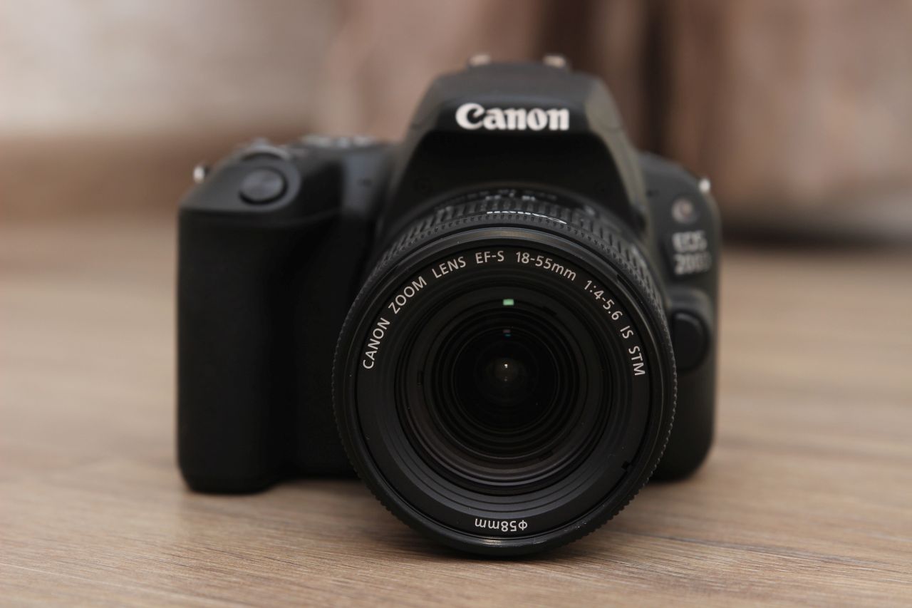 Обзор фотоаппарата Canon EOS 200D: хорош, но не идеален